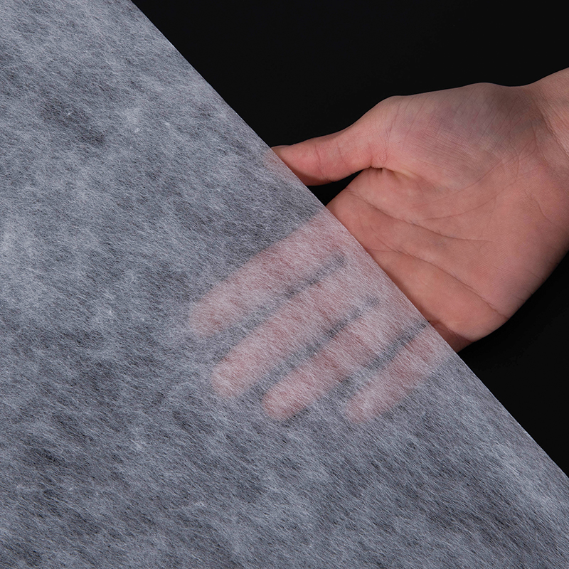 Geborduurd niet-geweven interlinerende stof